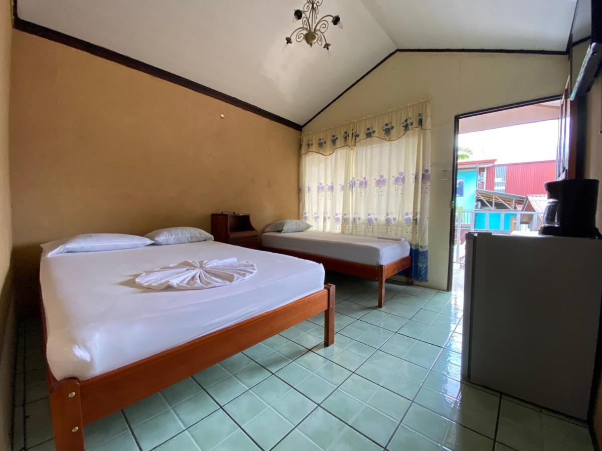 Cabinas Las Palmas Del Sol La Fortuna Exteriör bild