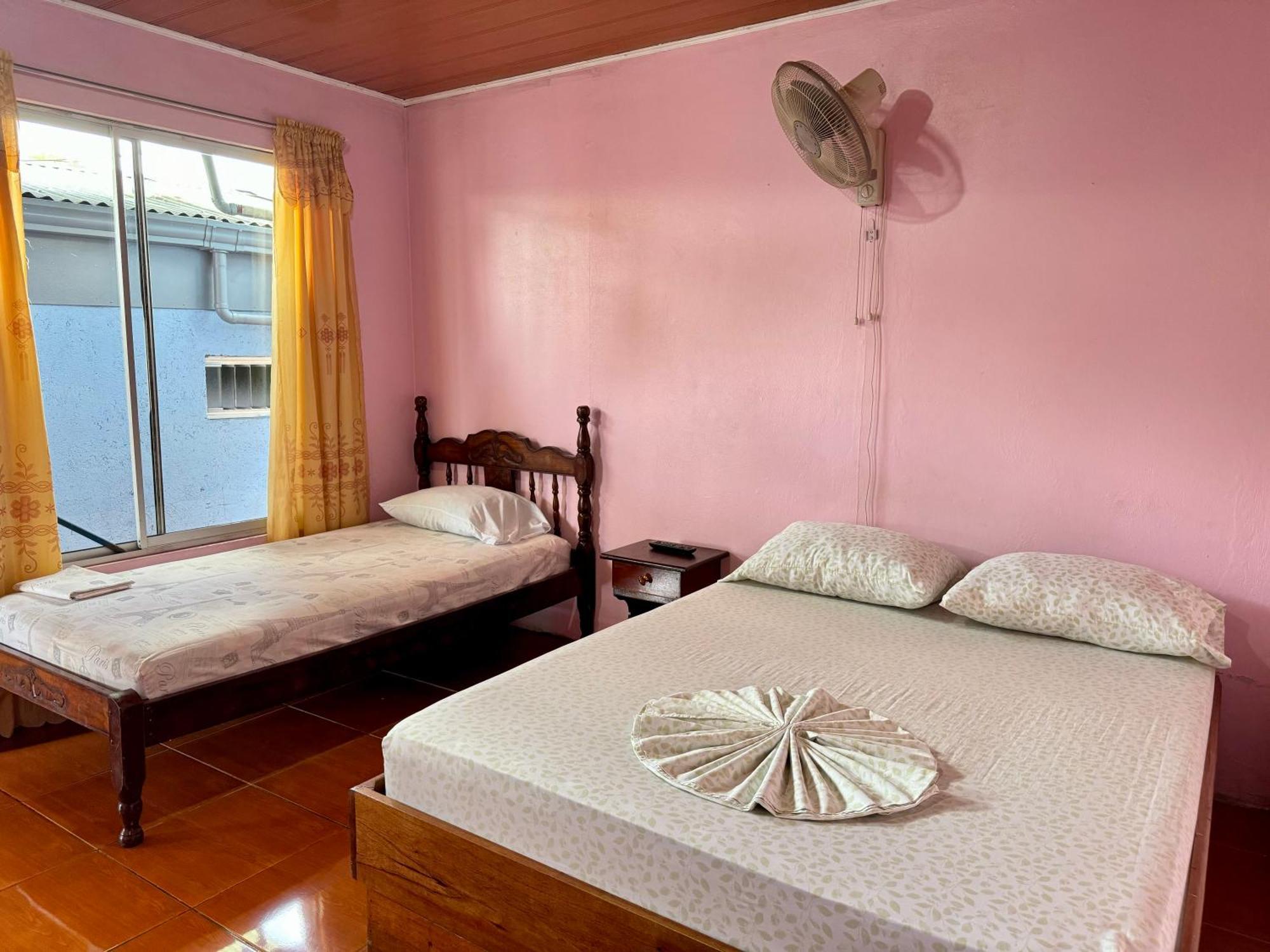 Cabinas Las Palmas Del Sol La Fortuna Exteriör bild