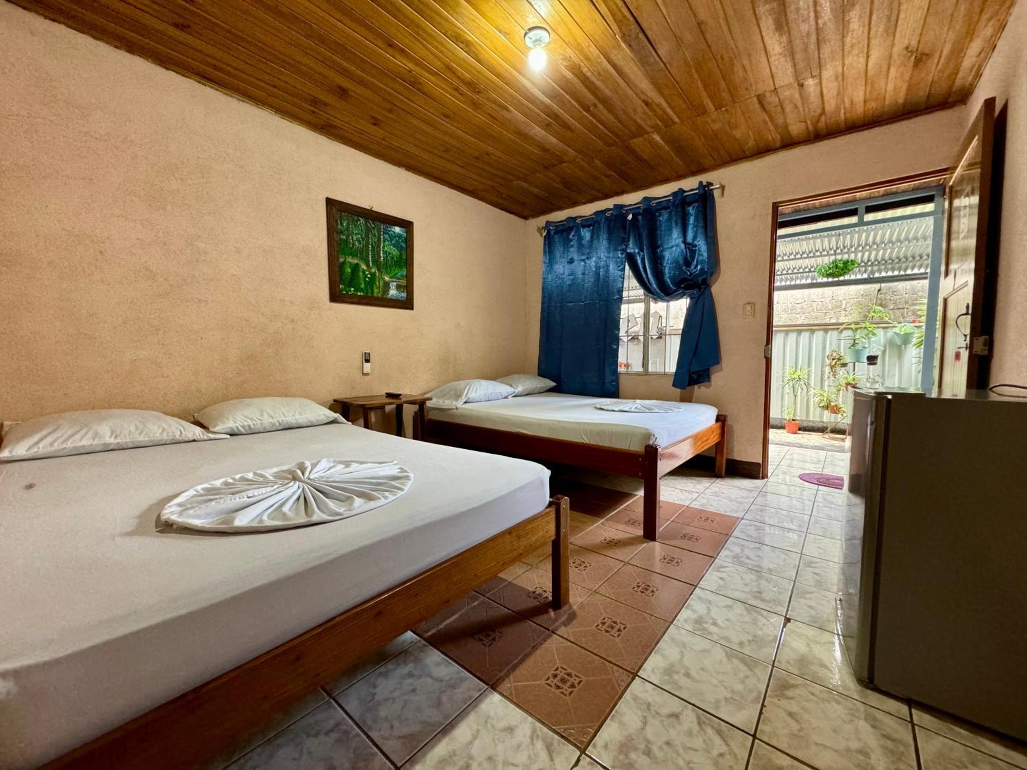 Cabinas Las Palmas Del Sol La Fortuna Exteriör bild